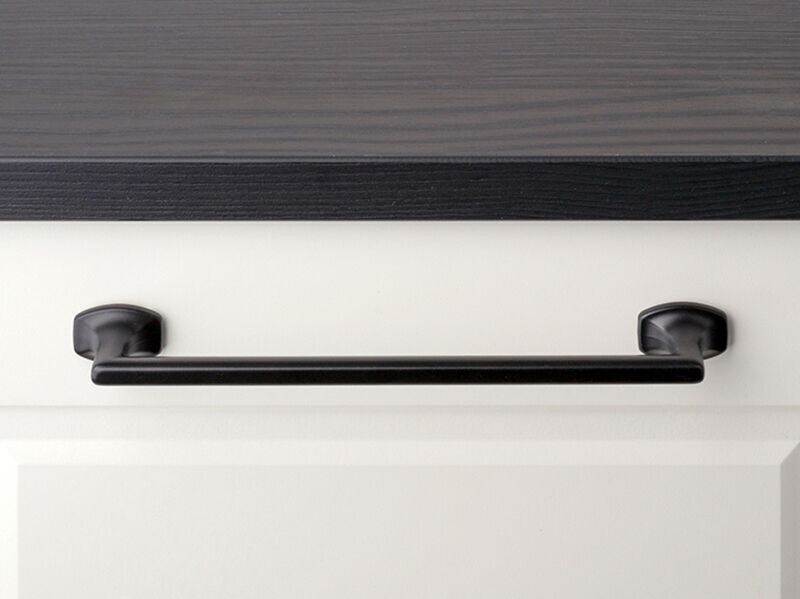 Úchytka Menfi 160 černá matná 